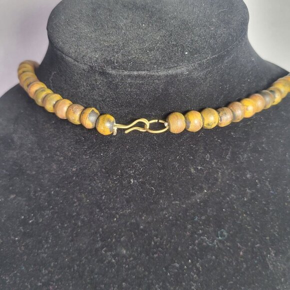 Vintage Handmade Wooden Beaded Textured Pendant Tribal-Inspired Design Necklace - Picture 4 of 4